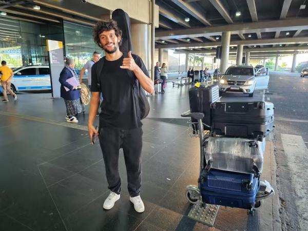 Atlético-MG e Scarpa: meia retorna ao Brasil e se apresenta em BH depois da virada do ano