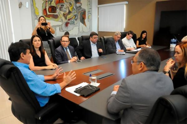Governo e Caixa assinam termo para investimentos de R$ 5 bilhões