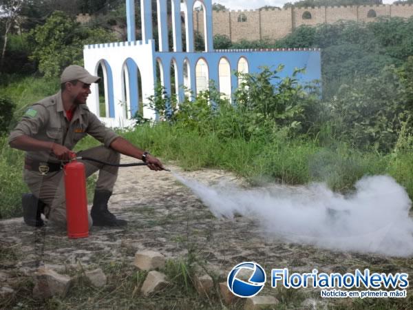 Bombeiros realizaram treinamento com equipe t&eacute;cnica e elenco da Paix&atilde;o de Cristo.(Imagem:FlorianoNews)
