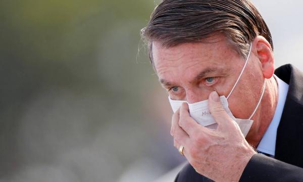 Após 150 mil mortes no Brasil, Bolsonaro diz que pandemia de Covid-19 foi "superdimensionada"