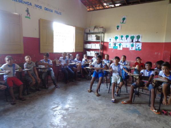 Escola de Bar&atilde;o de Graja&uacute; realizou palestra sobre educa&ccedil;&atilde;o no tr&acirc;nsito.(Imagem:FlorianoNews)