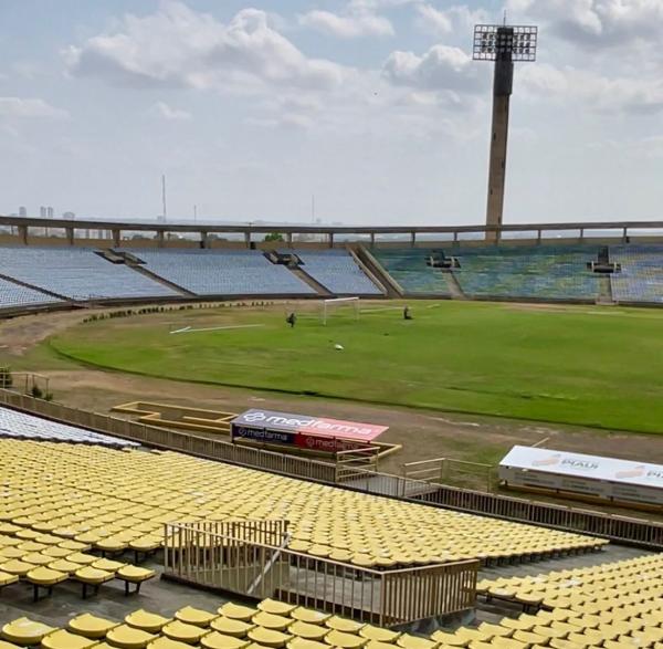Secepi e Federação Piauiense de Futebol fazem visita para início das obras do Albertão