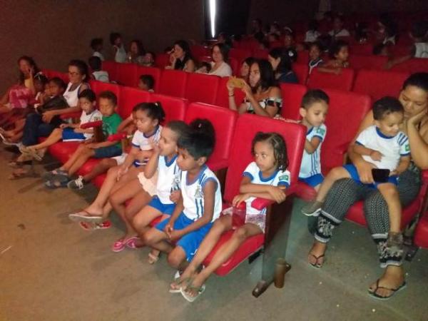 Circuito C&ecirc;nico do Sesc apresenta espet&aacute;culo Lobo Mal Malvado em Floriano.(Imagem:FlorianoNews)