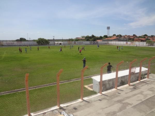 Realizada a abertura da 1&ordf; Copa Regional de Integra&ccedil;&atilde;o de Futebol em Floriano.(Imagem:FlorianoNews)