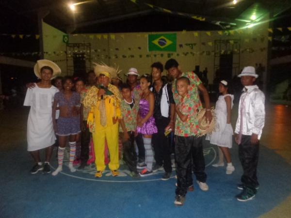 4º Festival de Quadrilhas Juninas é realizado em Floriano