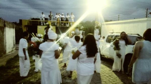 Grupo Yle As&eacute; Bab&aacute; Lok&ecirc; realiza primeira Lavagem da Ladeira em Floriano.(Imagem:FlorianoNews)