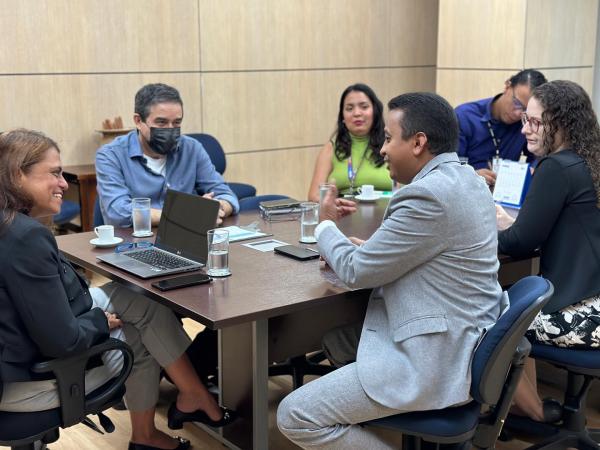 Deputado Dr. Francisco Costa intensifica luta pela implantação do curso de Medicina em Floriano
