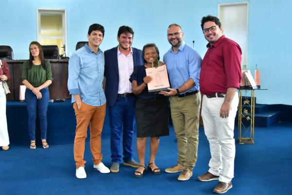 C&acirc;mara Municipal de Floriano oferece caf&eacute; da manh&atilde; em homenagem ao Dia da Mulher.(Imagem:CMF)