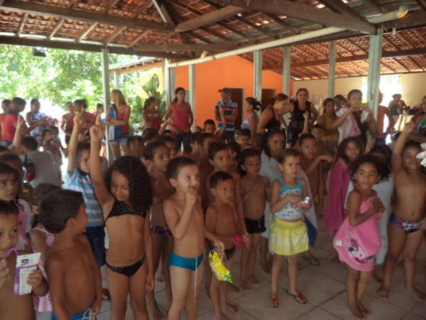 Creche realiza dia de lazer para alunos em comemora&ccedil;&atilde;o ao Dia das Crian&ccedil;as.(Imagem:FlorianoNews)