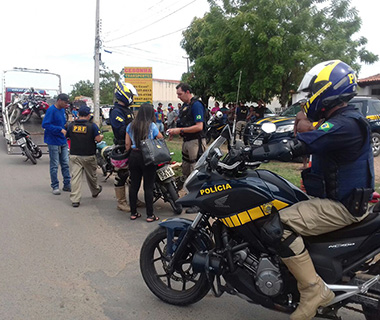 Mais de 1 mil são multados no Piauí e 252 têm motos apreendidas