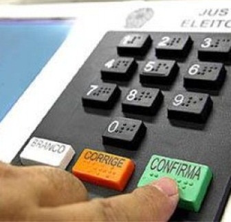 Eleitores analfabetos são o dobro dos que possuem ensino superior no PI