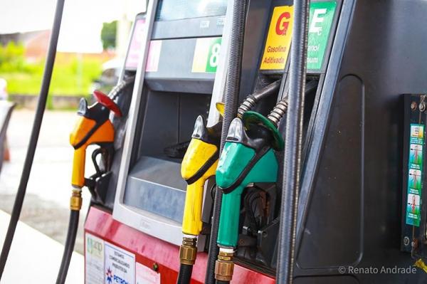 Preço médio da gasolina chega a R$ 6,21 no Piauí após redução do ICMS, aponta ANP