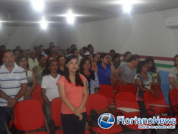 Agentes de Sa&uacute;de e T&eacute;cnicos em Enfermagem participaram de aula inaugural da ETSUS em Bar&atilde;o de Graja&uacute;.(Imagem:FlorianoNews)