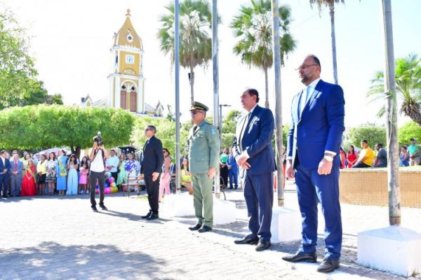Desfile C&iacute;vico marca as comemora&ccedil;&otilde;es pela Independ&ecirc;ncia do Brasil em Floriano.(Imagem:Secom)