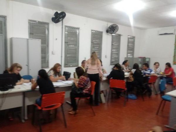 Seduc realiza encontro de trabalho com gestores de escolas da 10&ordf; GRE de Floriano.(Imagem:FlorianoNews)
