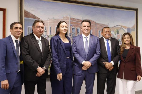 Recebendo lideranças, Ciro Nogueira fala sobre estar consolidado em primeiro lugar nas pesquisas