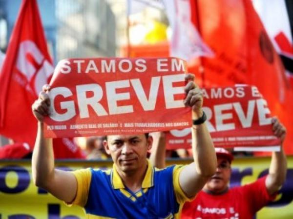 Funcionários dos Correios fazem paralisação parcial no país