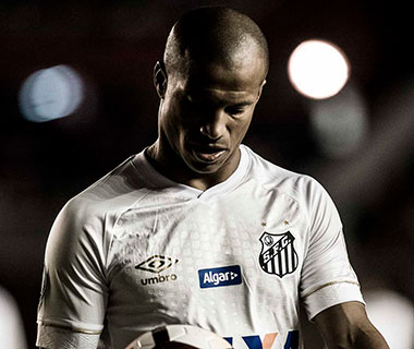 Conmebol investiga se Santos escalou jogador irregular na Libertadores