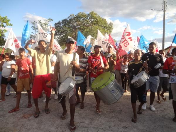 Veja o que os candidatos &agrave; prefeitura de Floriano realizaram nesta quarta-feira.(Imagem:FlorianoNews)