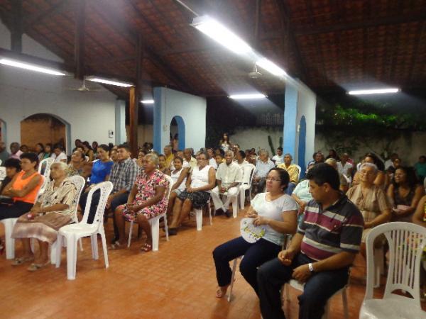 Missa de P&aacute;scoa encerrou Semana Santa com igrejas lotadas em Floriano e Bar&atilde;o de Graja&uacute;.(Imagem:FlorianoNews)