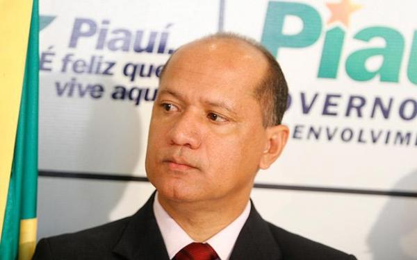 Governo garante reajuste para servidores em 2016