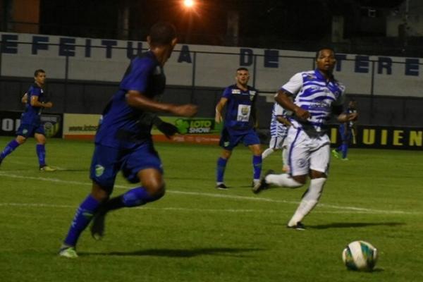 Parnahyba reagiu e empatou com Altos por 2 x 2