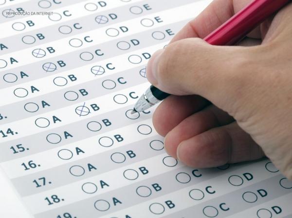 Brasil tem 16 mil vagas em concursos, com salários de até R$ 28 mil