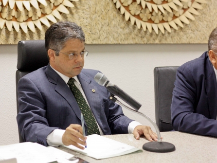Gustavo Neiva entende que decisão do ministro Fux não atinge a conselheira Lílian Martins