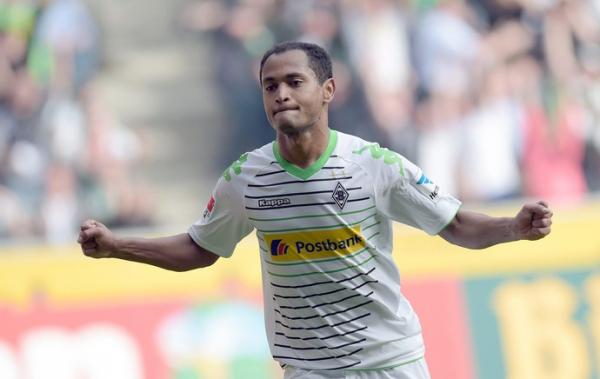 No futebol alem&atilde;o desde 2008, Raffael recebeu elogios de Lothar Mattha&uuml;s.(Imagem:EFE)