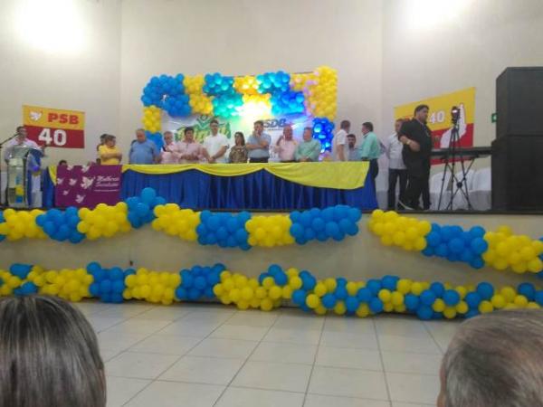 Floriano recebe caravana do semin&aacute;rio 