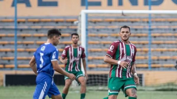 Fluminense-PI e Parnahyba ficam no empate em jogo com chances perdidas e duas expulsões