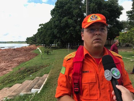 Bombeiros pedem que famílias não retornem à áreas de risco
