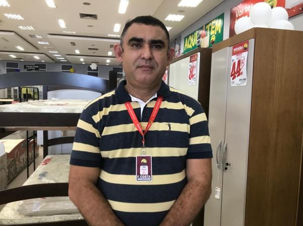 F. Costa, gerente do Armaz&eacute;m Para&iacute;ba em Floriano.(Imagem:FlorianoNews)
