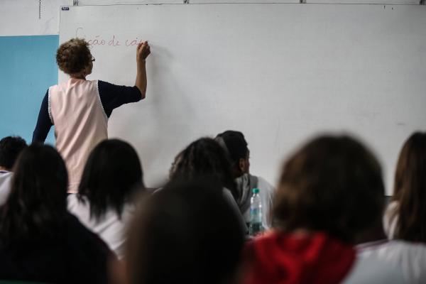 Governo Bolsonaro quer propor novo Fundeb com prazo de validade de 10 anos