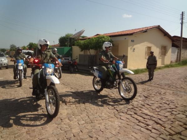 Pol&iacute;cia Militar de Floriano recebeu novos ve&iacute;culos. (Imagem:FlorianoNews)