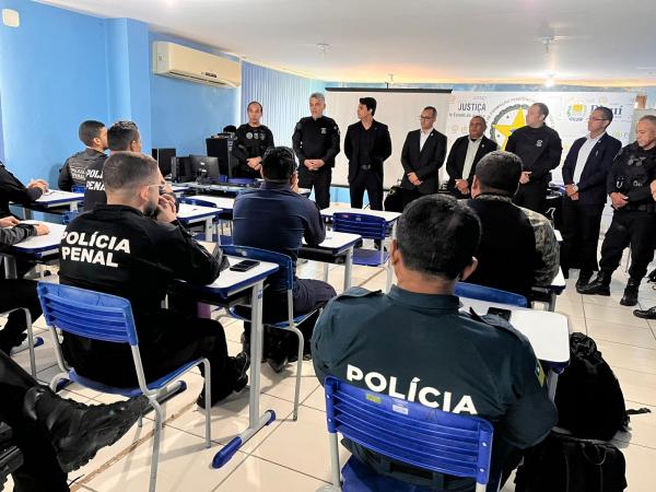 Sejus inicia curso com a Pol&iacute;cia Penal para opera&ccedil;&otilde;es com drone no sistema prisional do Piau&iacute;.(Imagem:Ascom Sejus)