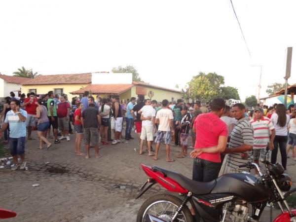 PMDB realizou concentra&ccedil;&atilde;o em Bar&atilde;o de Graja&uacute;. (Imagem:FlorianoNews)