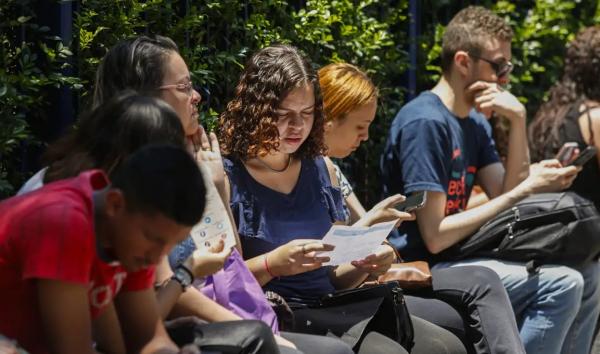 Câmara aprova urgência para votar projeto do Novo Ensino Médio