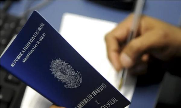 Sine oferta 270 vagas de emprego para diversos cargos; confira