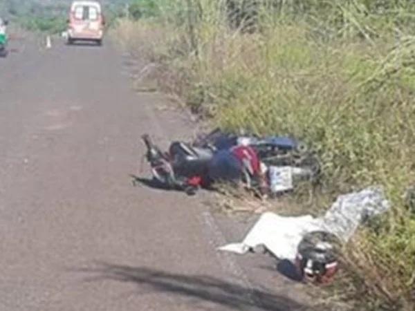 Frentista morre ao colidir motocicleta em vaca na região de Oeiras