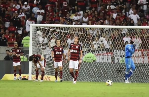 Análise: em outro patamar (abaixo), Flamengo não teve só erros individuais contra o Fortaleza