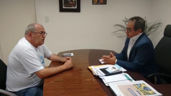 Dr. Hélio articula construção de comunidade terapêutica em Parnaíba.(Imagem:Alepi)