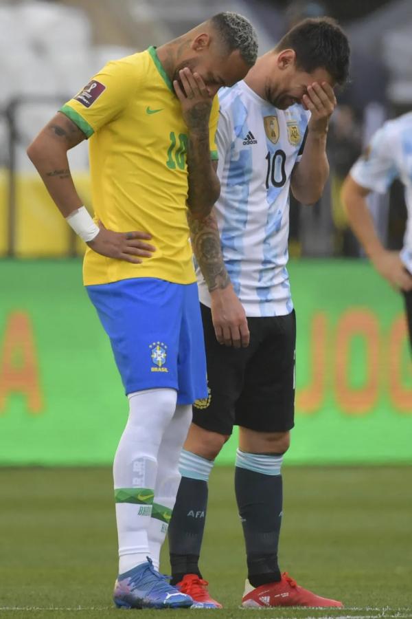 Neymar e Messi, Brasil x Argentina (Imagem:AFP)