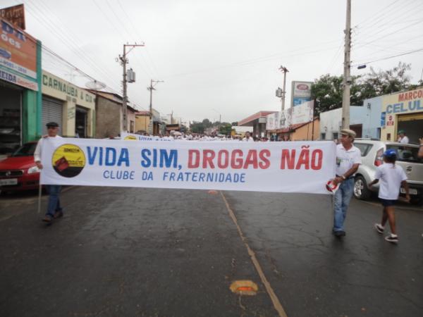 Caminhada contra as drogas em Floriano(Imagem:FlorianoNews)