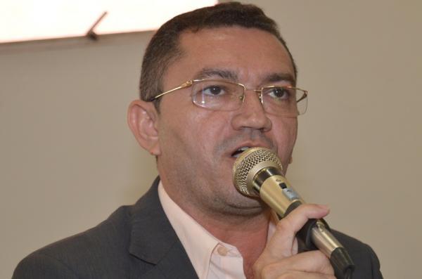 Padre Walmir destaca a for&ccedil;a do PTB(Imagem:Jos&eacute; Maria Barros / GP1)