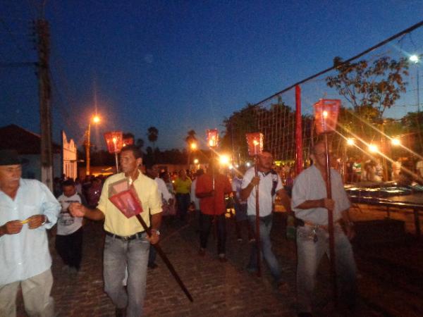 Prociss&atilde;o encerrou festejos &agrave; padroeira Nossa Senhora de Nazar&eacute;.(Imagem:FlorianoNews)