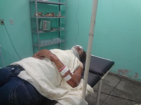 Falta de m&eacute;dicos e demora no atendimento no HRTN.(Imagem:FlorianoNews)