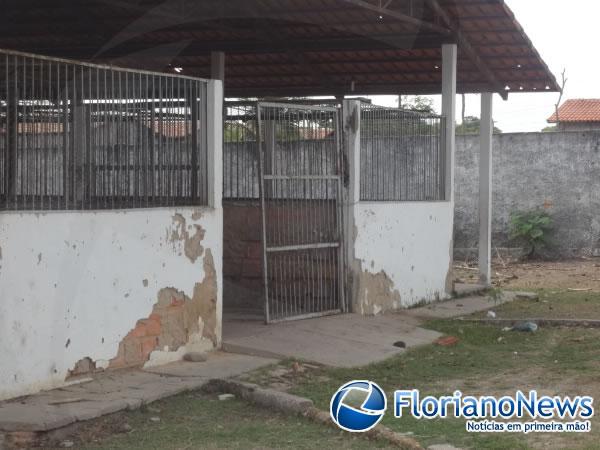 Estrutura do Centro de Controle de Zoonoses de Floriano &eacute; prec&aacute;ria.(Imagem:FlorianoNews)