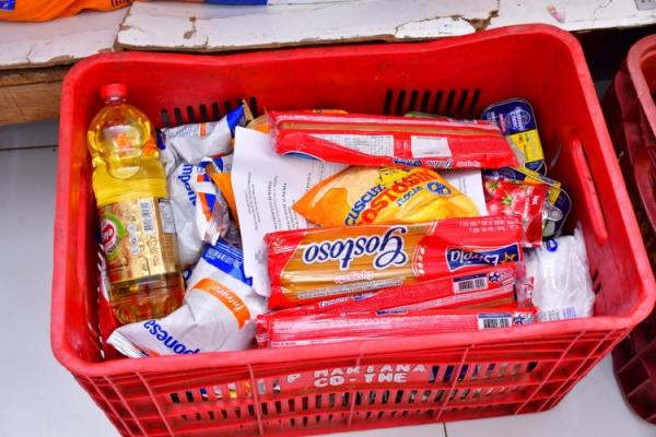 Educa&ccedil;&atilde;o de Floriano distribui produtos da alimenta&ccedil;&atilde;o escolar(Imagem:Secom)