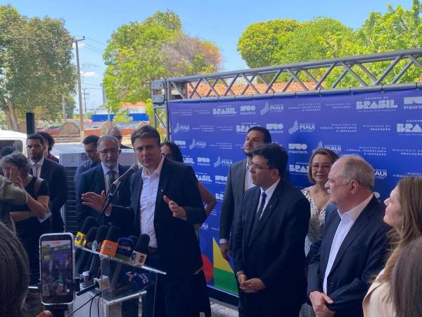 Ministros confirmam R$ 17,5 milhões para o Piauí e novo curso de Medicina no estado